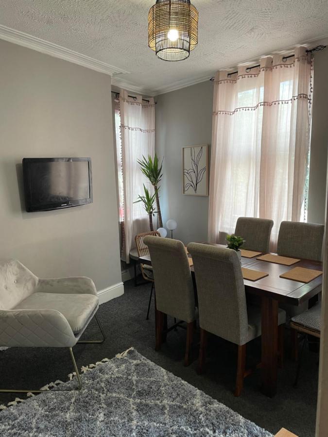 Perfect For Large Groups, Sleeps 15 Close To City Centre Sheffield Kültér fotó