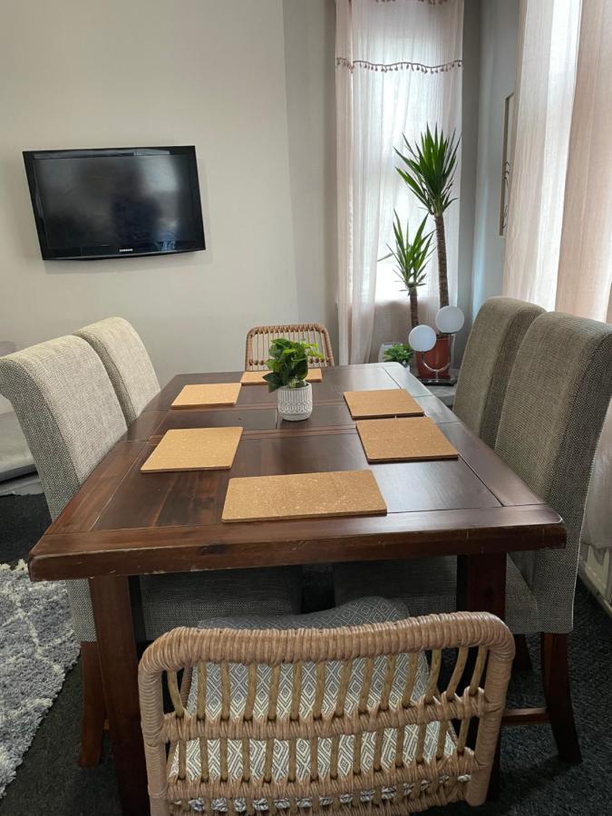 Perfect For Large Groups, Sleeps 15 Close To City Centre Sheffield Kültér fotó
